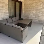 Traumhaftes In Nur 500 Meter Zum Mit Bbq-bereich, Parkplatz Appartamento Rovigno